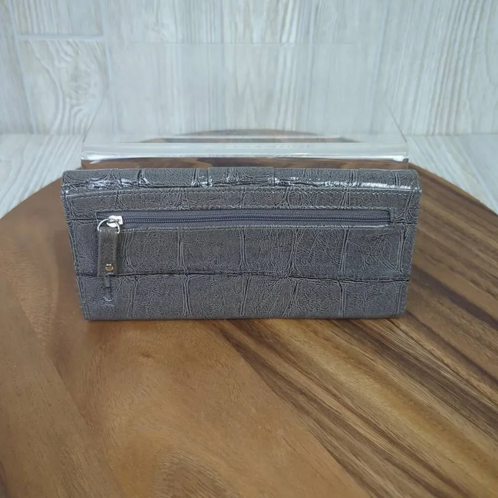 Sag Harbor Womens Credit Cardholder Wallet Clutch Gray Snap Closure Studded
